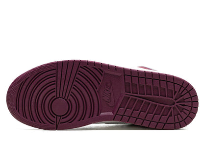 Air Jordan 1 Retro High OG Bordeaux