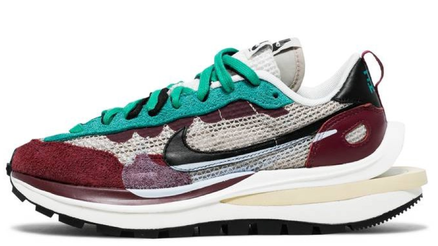 Vaporwaffle Sacai x Villain Red Neptune Green | SneakerrHub
