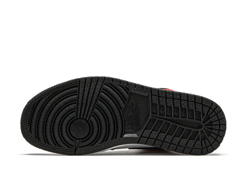 Air Jordan 1 Retro High OG Smoke Grey - Image 4 | SneakerrHub